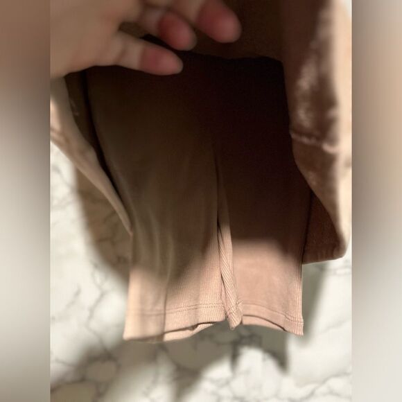 Skorts Zara Peachy Pink Ribbed Knit High Waisted Bike Short Women's Skort - Picture 4 of 9